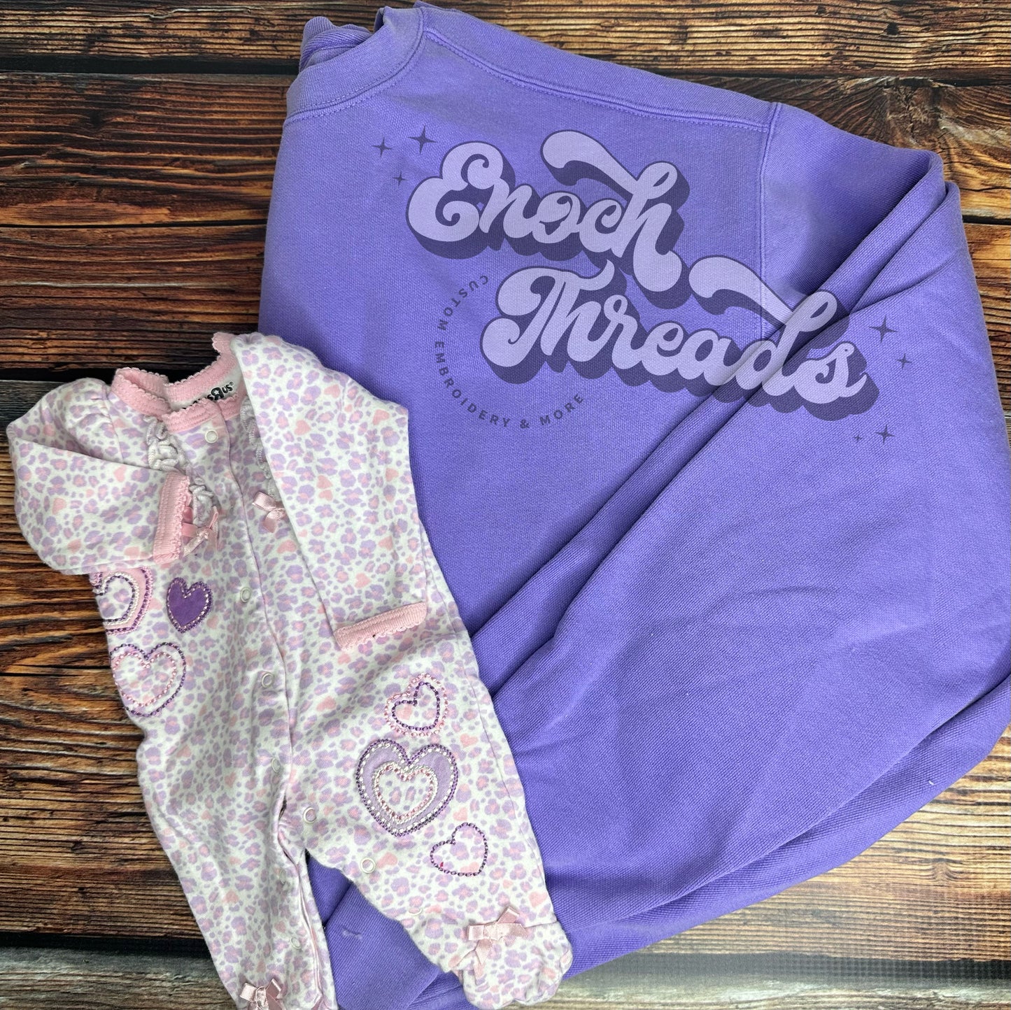 Mama Keepsake Applique Sweatshirt